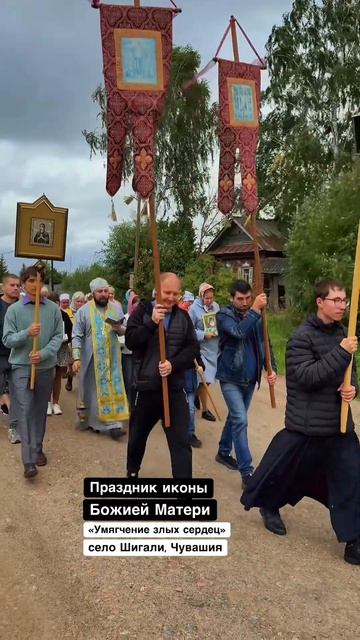 В Чувашии есть источник,к которому люди едут со всей округи,после службы идут туда крестным ходом