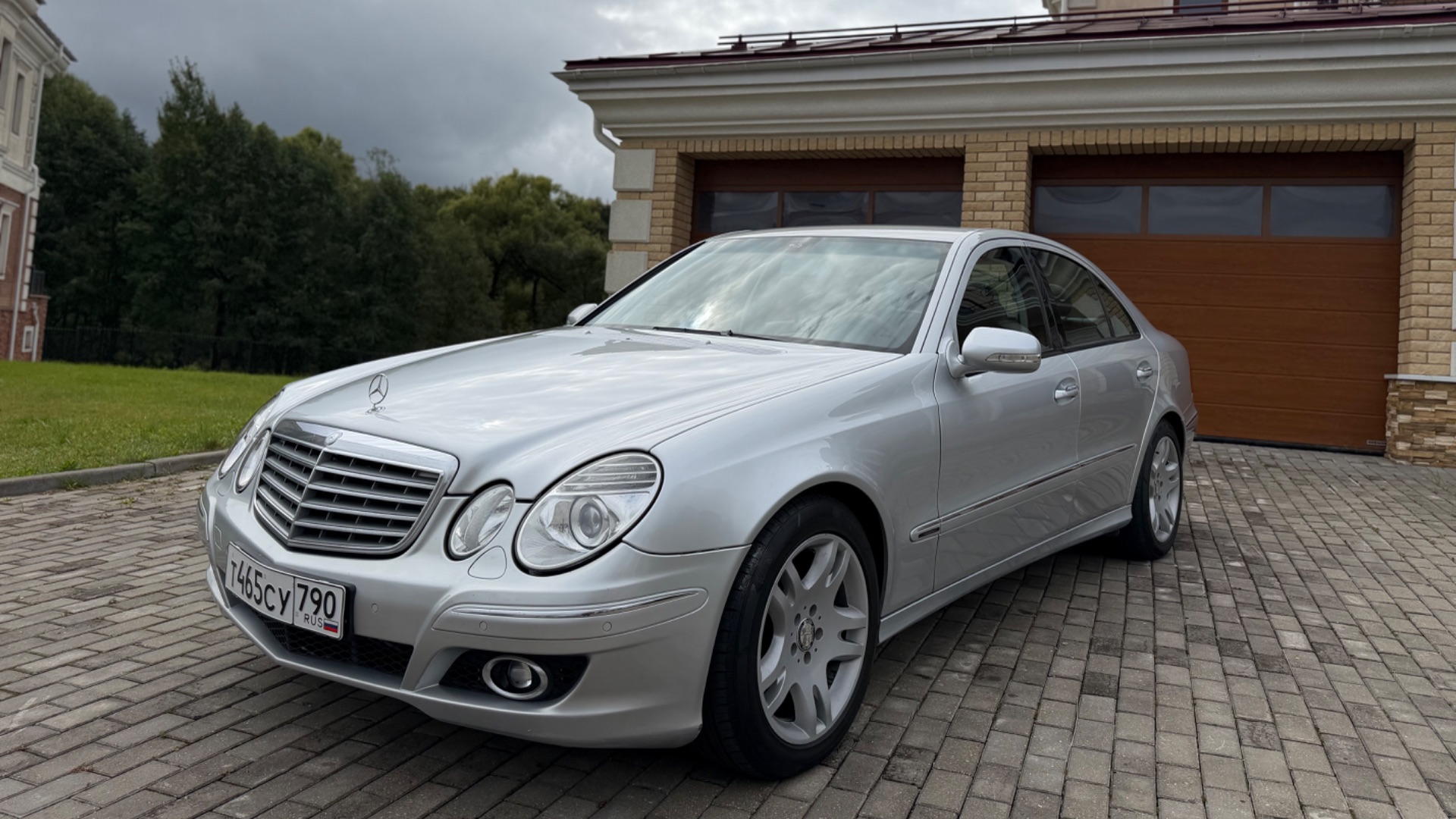 Mercedes E класс W211 полностью обслуженный 