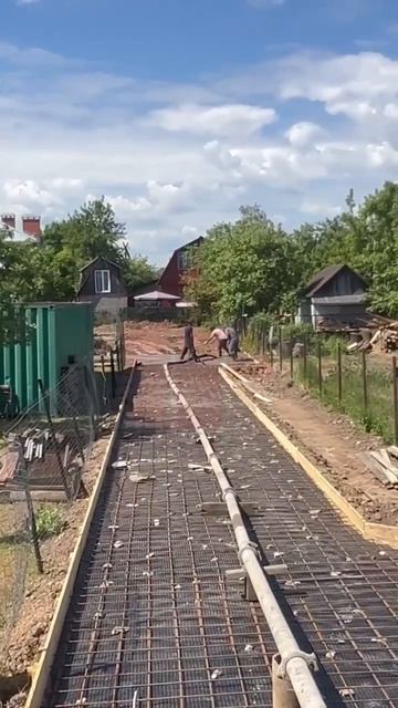 Бетон под плиту-работает завод