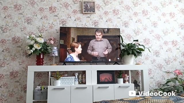Я заболела и ушла на больничный.
