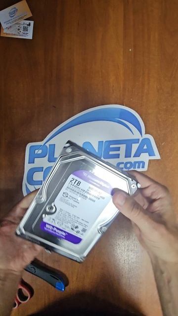 Распаковка жёсткого диска 2TB WD Purple WD23PURZ