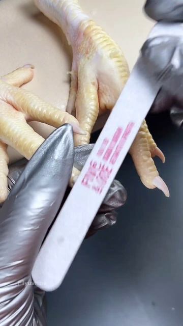 маникюрсюжет необычныйклиент куриныйманикюр верхниеформы кошачийглаз леопардовыйпринт маникюр