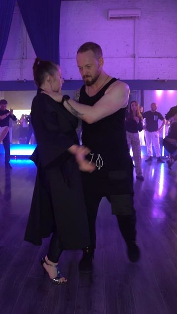 Street Tango. Павел Собирай и Даша Елизарова.