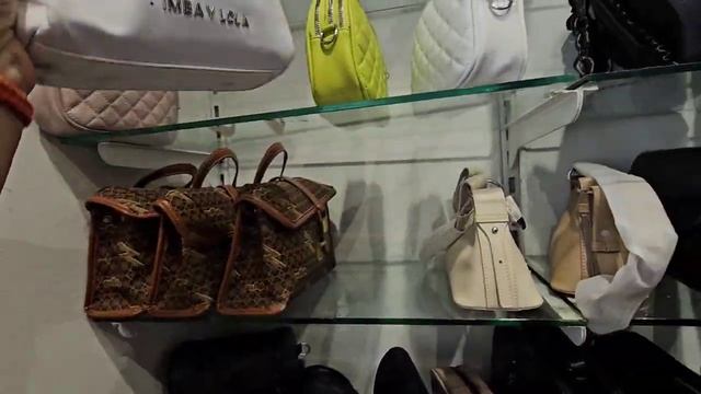 Рай сумок в СПб! Купила сразу две! Шопинг с сестрой.