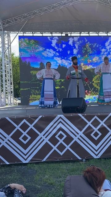 Казак без жены - не казак. Этим всё сказано
