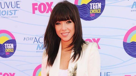 Carly Rae Jepsen - Motivation Official Video