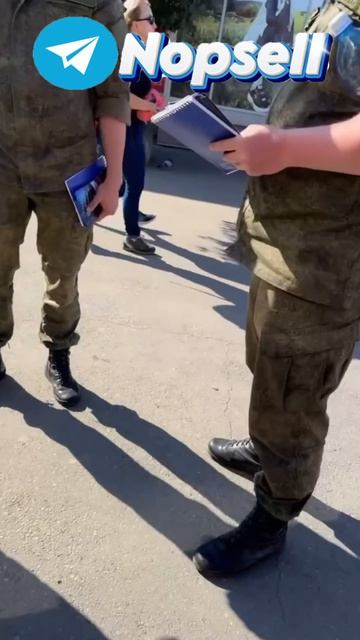 В городе Иркутске завёлся какой-то х который снимает в свой инстаграм молодых ребят служащих в армии