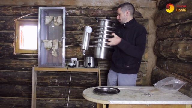 Холодное копчение сала в домашних условиях. Cold Smoking Of Fat Bacon At Home.mp4
