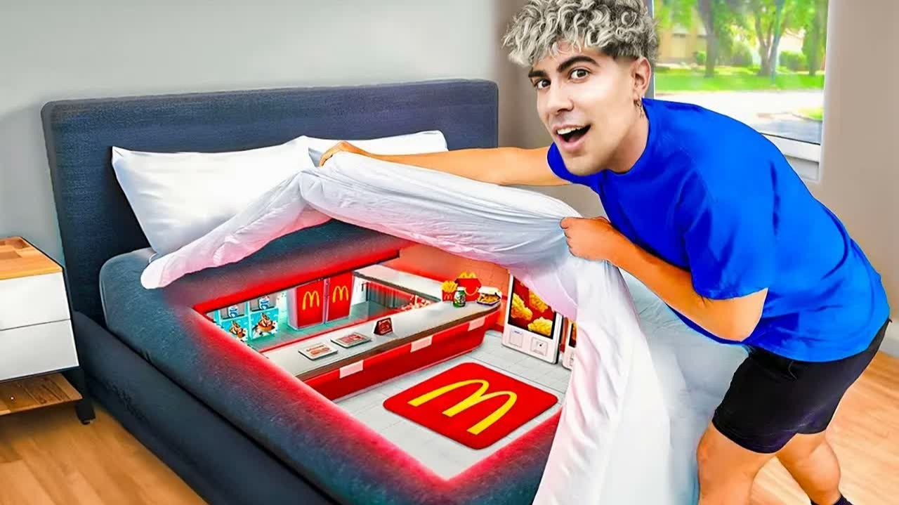 Я ПОСТРОИЛ MCDONALDS В СВОЕЙ КОМНАТЕ !!