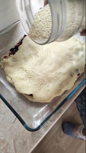 Печенье с черной смородиной
