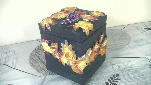 Шкатулка Осень из картонной коробки .