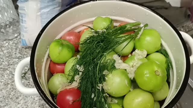 Самые вкусные помидоры на зиму. Бабушкин рецепт