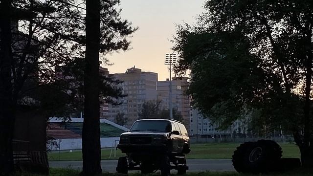 С работы домой, пойдемте прогуляемся со мной