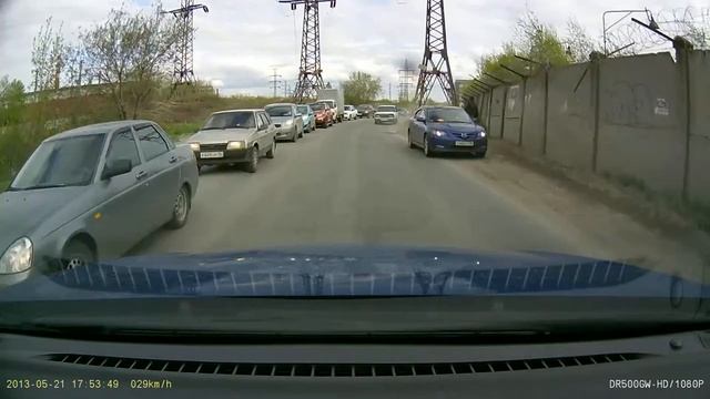 21.05.13--Р 683 СР 96, У 717 НУ 96--обочина по встречной полосе 17-53-44 - 17-53-53)
