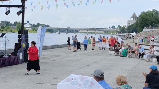 Псковские каникулы, часть 1, Концерт