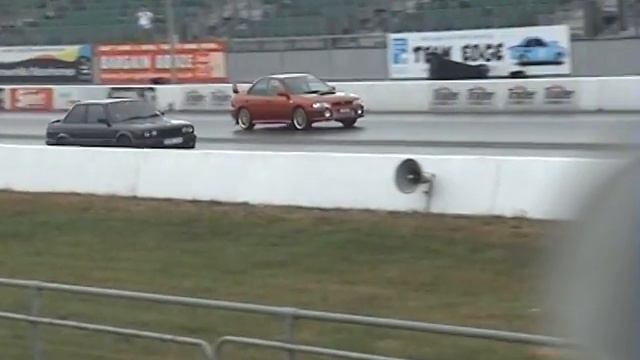 Bmw E30 335 Vs Red Subaru Impreza Second Run At Santapod Usc 2010 2010_08_10_23_23_55.avi
