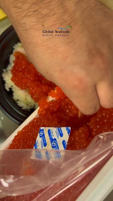 🍣 Почему японцы кладут красную икру на рис?