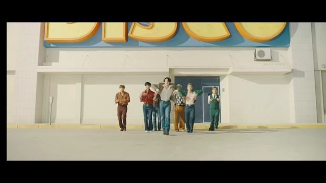 BTS — DYNAMITE [ клип ]