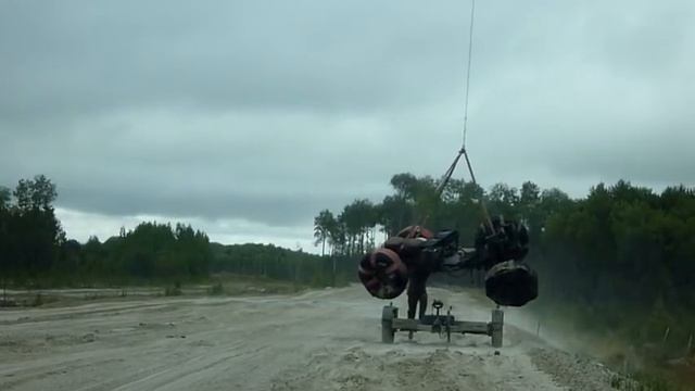 Вездеход Уё 2 вертолётом .flv