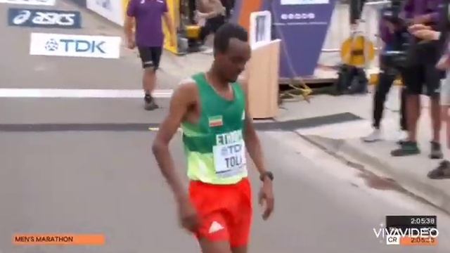 #An Ethiopian Long Distance Runner Tamirat  Tola Won Men's Marathon In Oregon22 🥇 🏃♀️ ✍🏾 🤷♂️