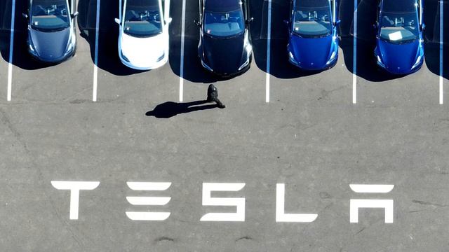 Tesla Shares Slide After Q3 Revenue Miss, Bernstein Says Earnings Call ‘didn’t Sit Well With Us’