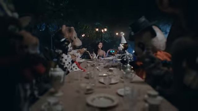 JISOO — CLICK [ премьера клипа ]