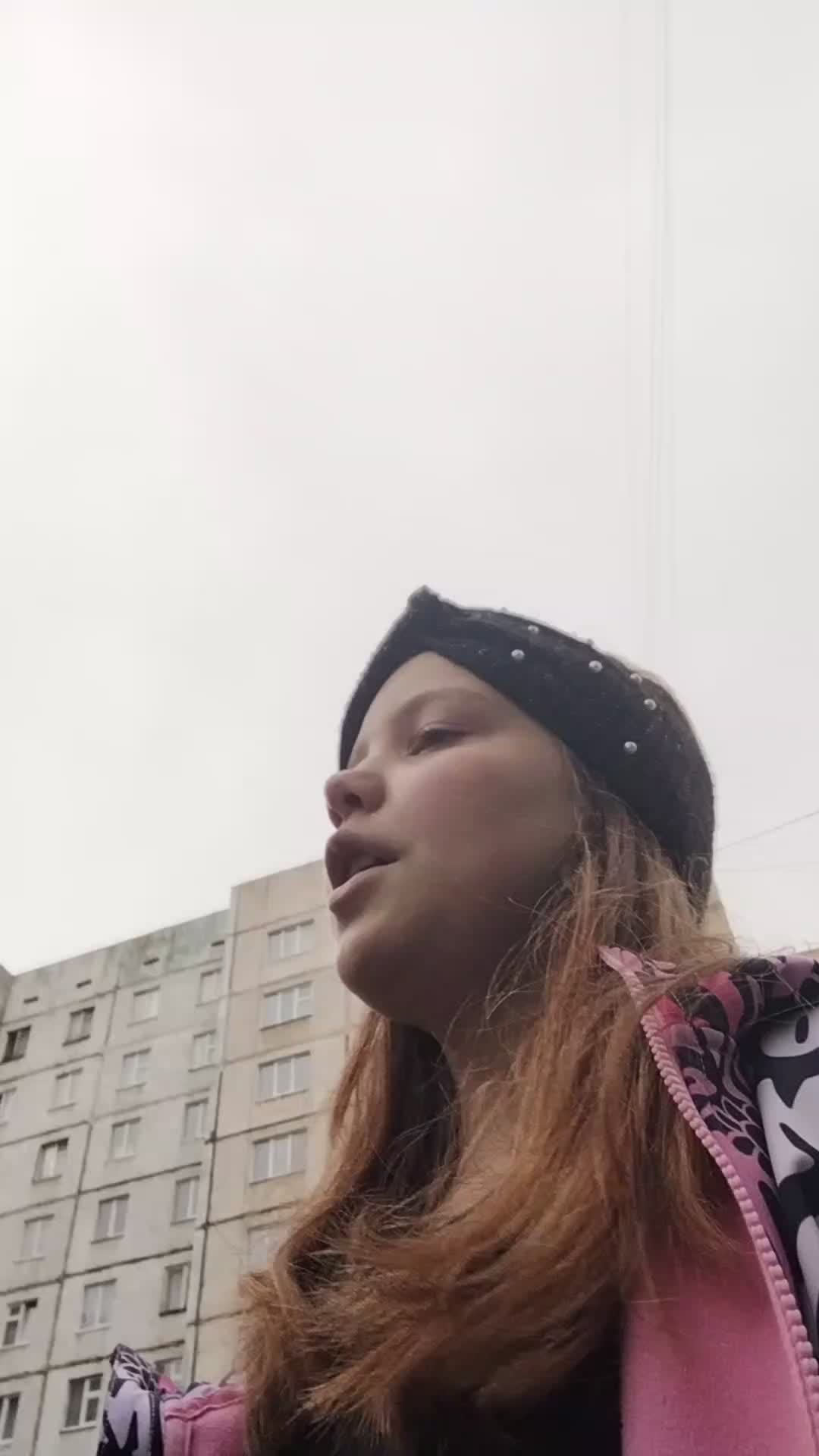 ????