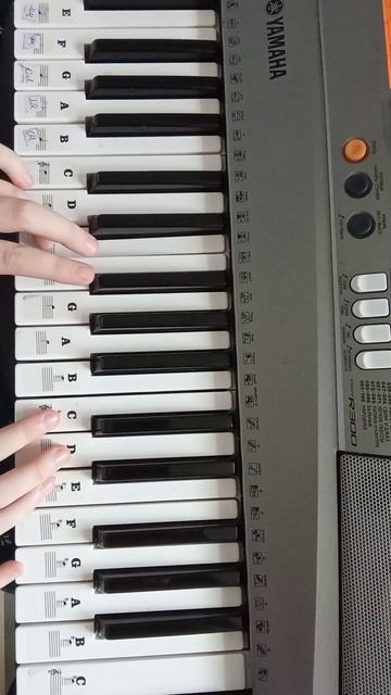 синтезатор YAMAHA Пикачу