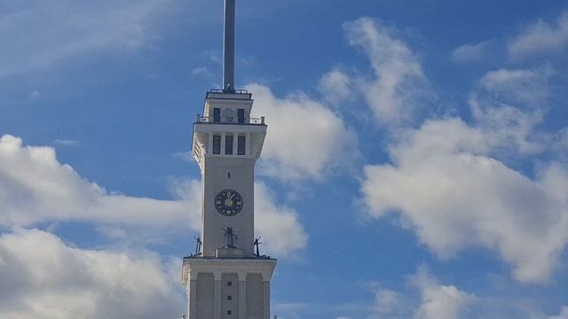 Гуляю на Речном вокзале, осталась довольна!