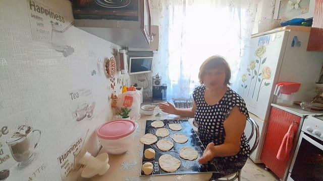Третий день ОТПУСКА//Отдыхать не умею//Сварила КЕТЧУП//Напекла БЕЛЯШЕЙ И БУЛОК//