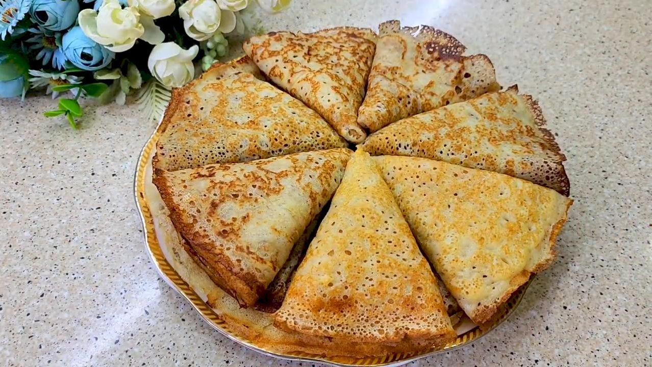 БЛИНЫ бабушкины блинчики на молоке получаются тонкие всегда!