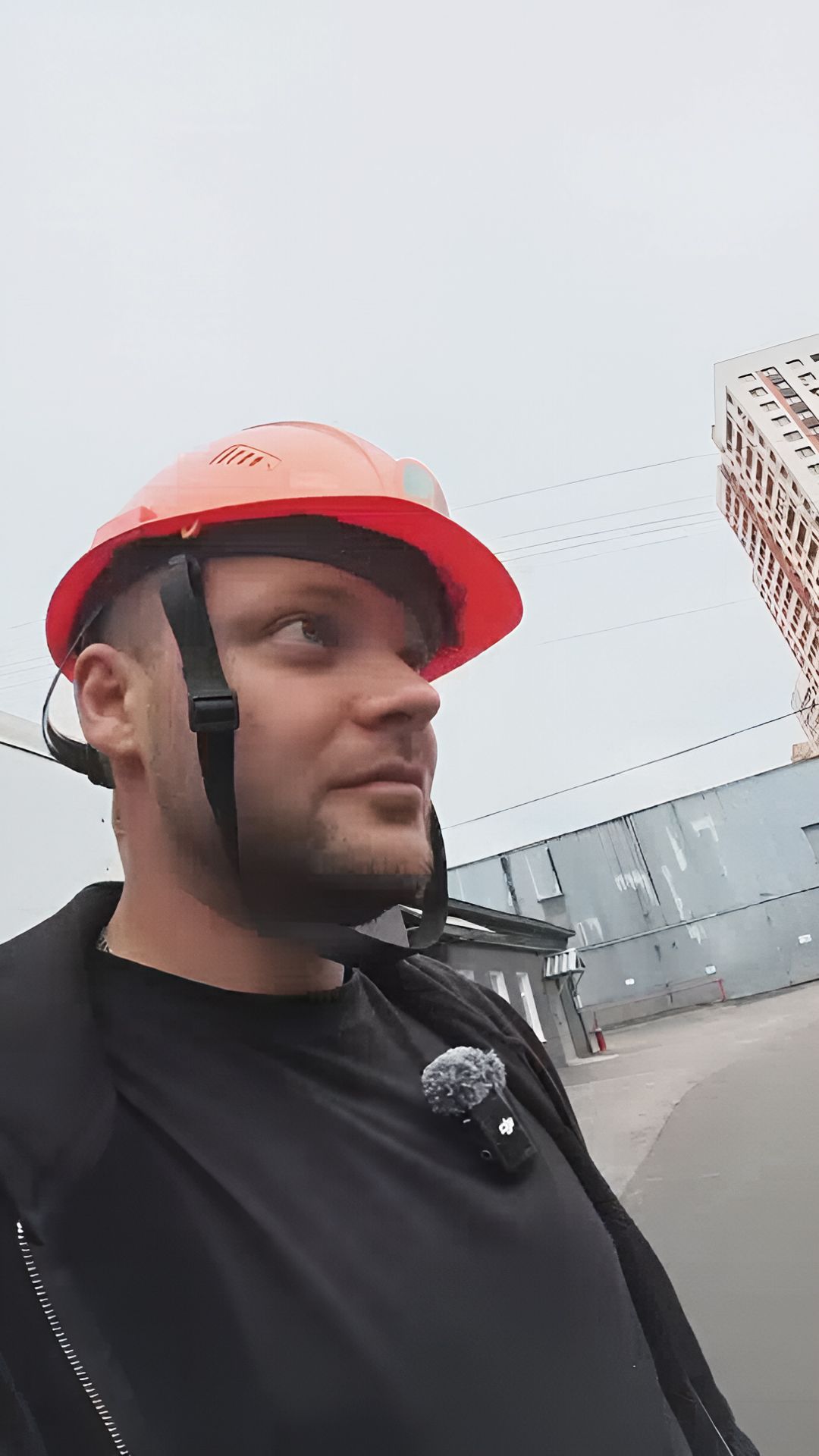 ЮРА ВОЛКОВ ЕДЕТ НА НОВУЮ РАБОТУ СТРОИТЕЛЕМ