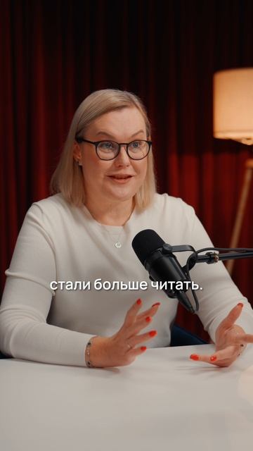 Зачем ИИ-компании скупают книги и срезают с них корешки? 📚