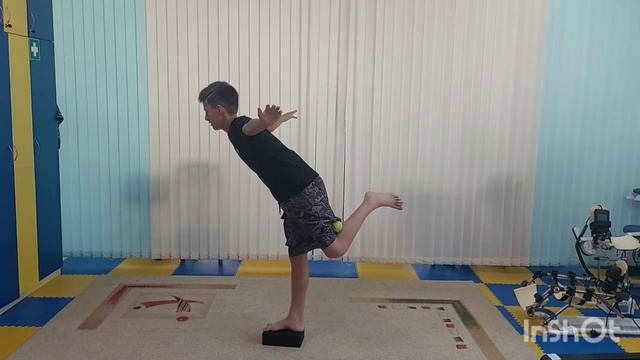 🩺 Доктор Добродей советует: упражнения на баланс и координацию!