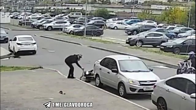В Оренбурге юный питбайкер исполнял трюк