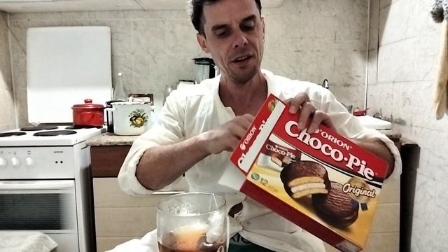 Классический Choco•Pie стал меньше чем был в 90-е годы. 162 рубля в Бристоле за 12 печенек