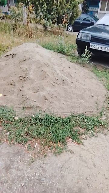 иду домой с Кириллом (моим другом и одноклассником)