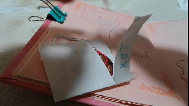 распаковка бумажных сюрпризов опять