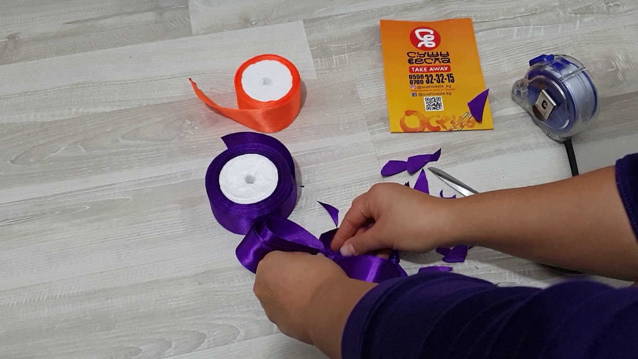 Объёмный бант из атласной ленты быстро и легкоDIY делаем сами своими руками