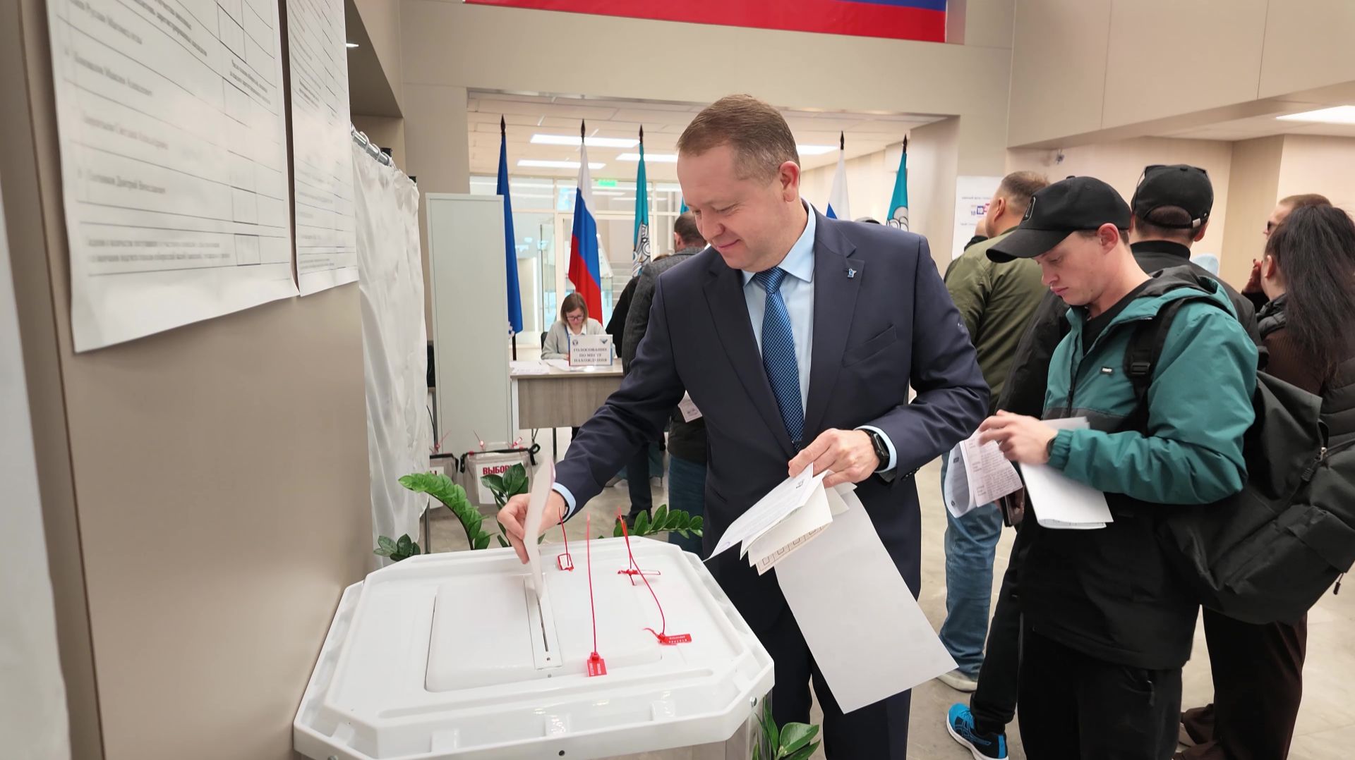 Генеральный директор ООО «Газпром добыча Ямбург» Сергей Шалимов выполнил гражданский долг