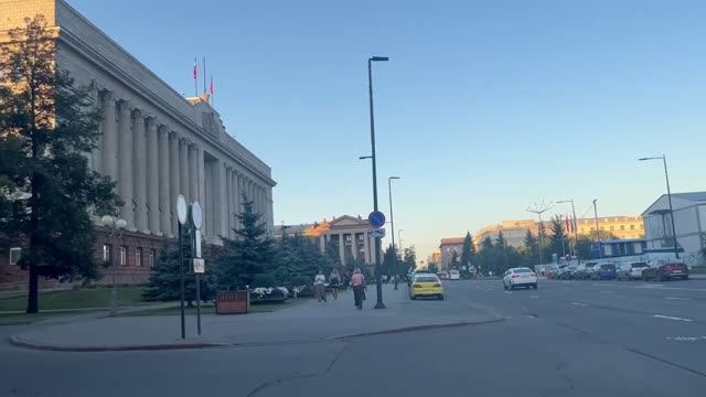 Хочешь я пойду с тобой рядом. Площадь революции. Красноярск
