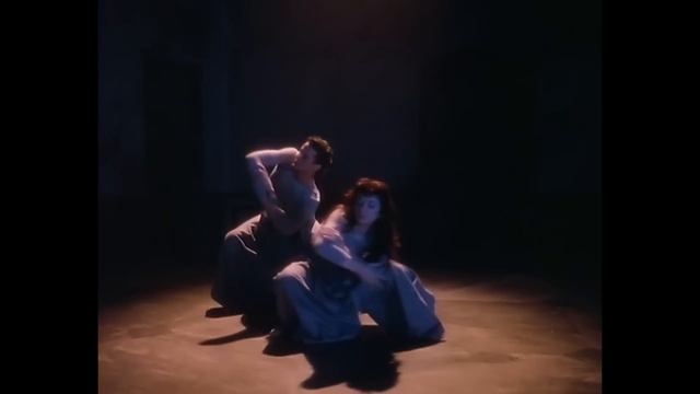Kate Bush - Running Up That Hill