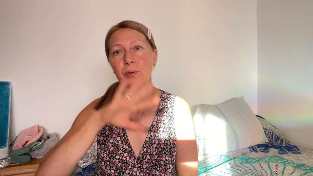 ВЫ ВСЕ НИЩЕТА. У НАС УЖЕ БЫЛО 2 СМАРТ ТВ КОГДА ВЫ ЕЩЁ С ВОСХИЩЕНИЕМ РАДИО СЛУШАЛИ.