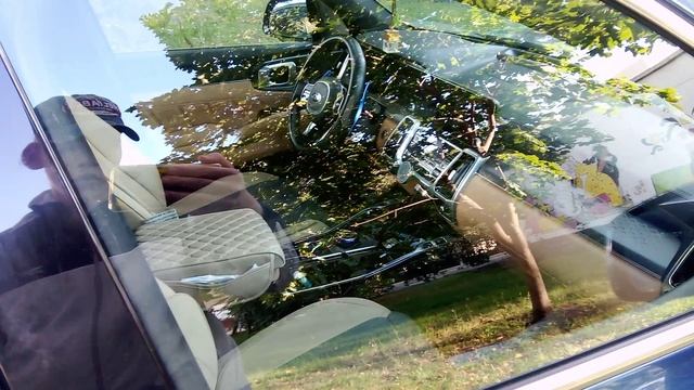 Красивый автомобиль Киа Соренто гибрид. Выглядит очень эпично.