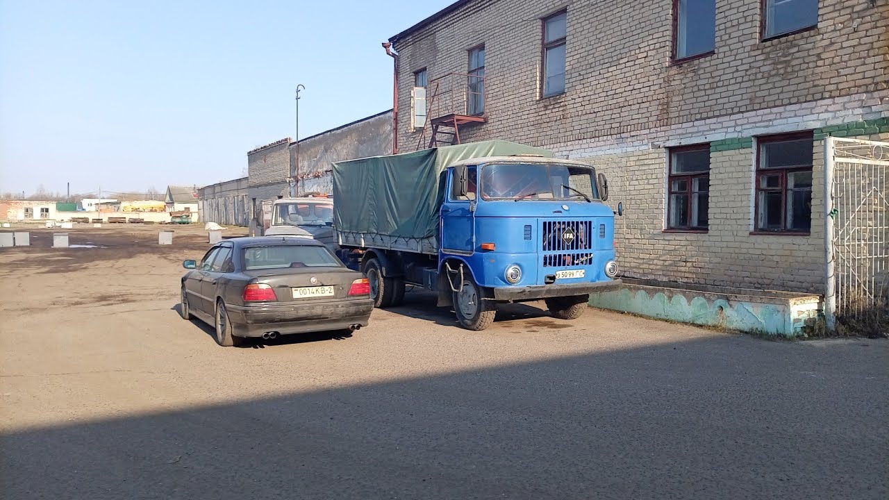 IFA W50. Неделя 2. Подкрасил кабину.
