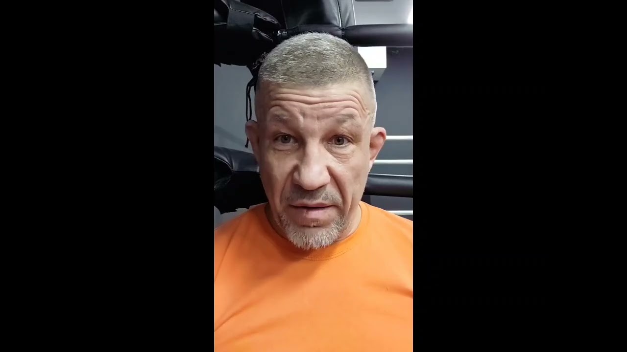 Чем плохой парень который нравится женщинам отличается от хорошего который женщинам не нравится?