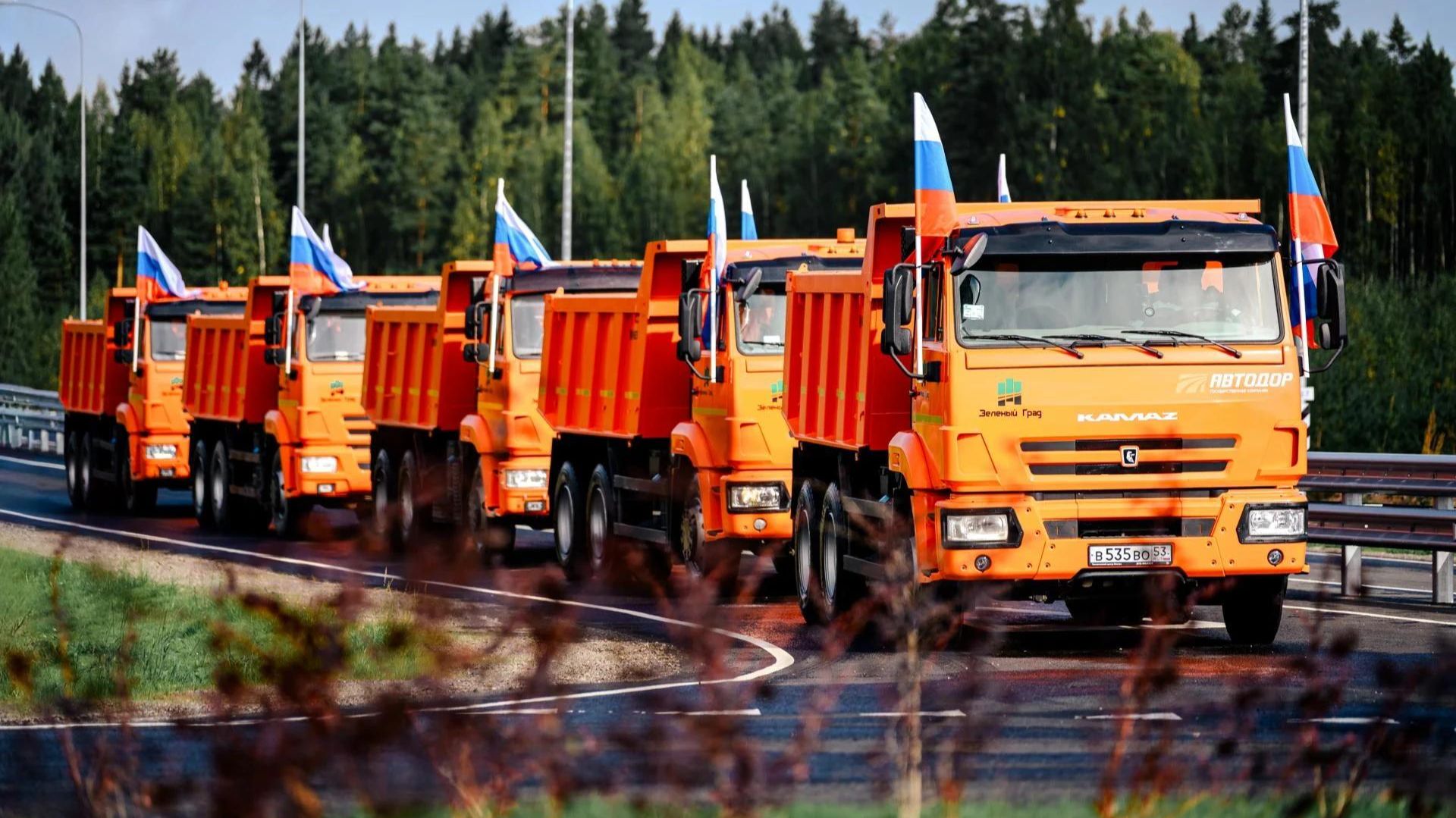 КАМАЗы открыли новую развязку на М-11 «Нева»