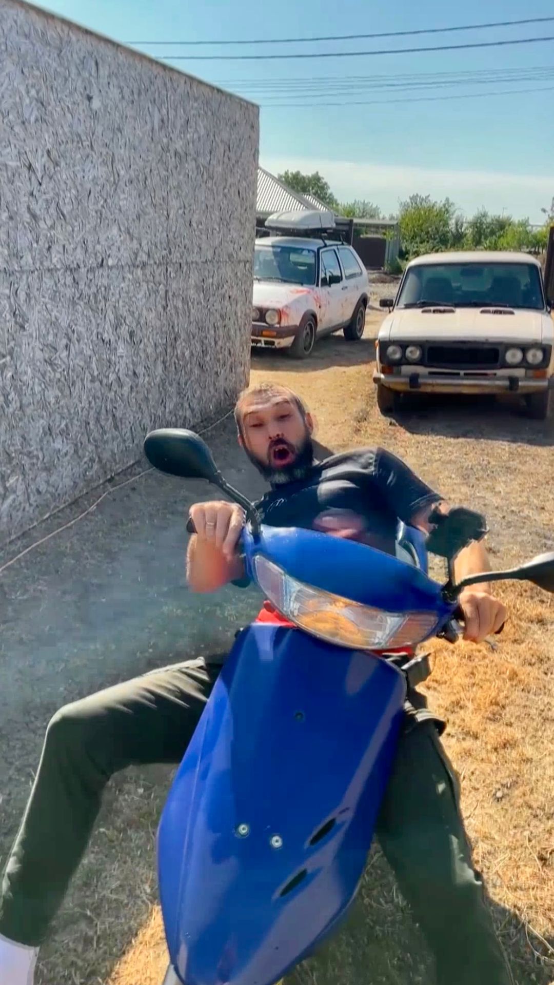 Чуть не разложился на скутере 💥 🛵
