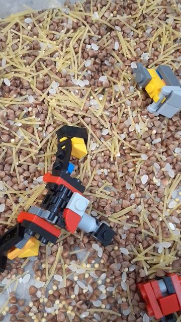 12 21 из Lego сцены из фильма трансформация Трансформеры Дева Санта трансформация из фильма трансфор