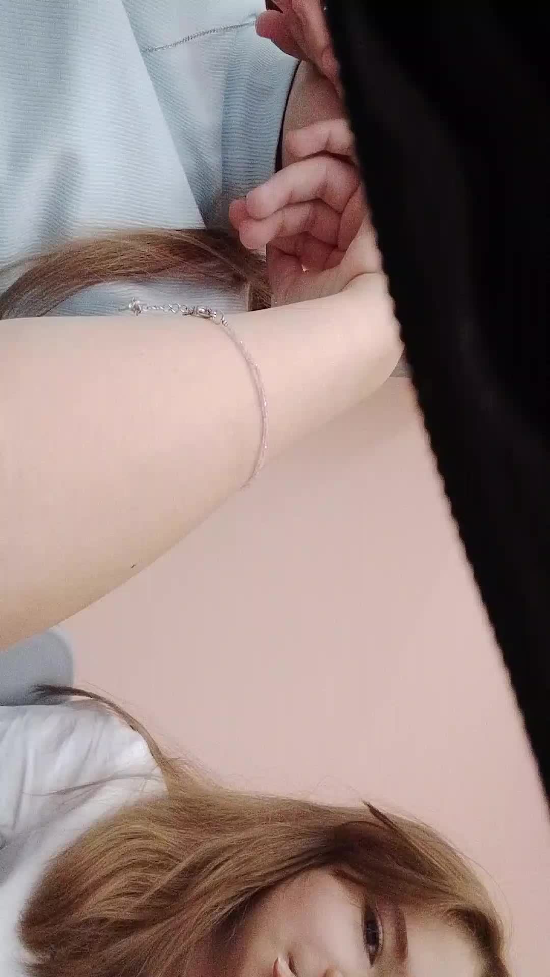е